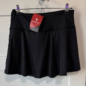 Women's Athletic Black Mini Skirt New with Tags Large